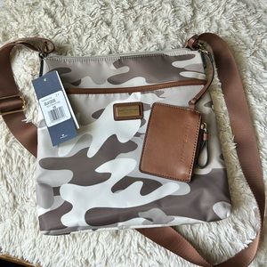 Tommy Hilfiger Crossbody bag with pouch
